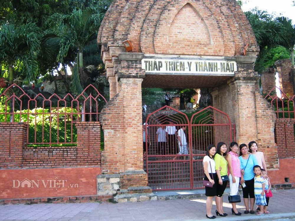 Giá Vé Tháp Bà Ponagar Nha Trang