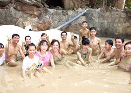 [Bảng Giá] Vé Tắm Bùn Khoáng Nóng Tháp Bà Nha Trang!