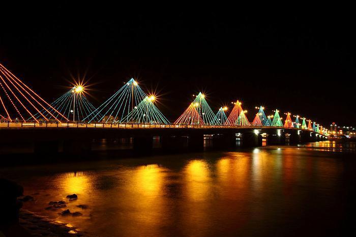 Cầu Trần Phú Về Đêm