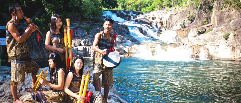 Ca Nhạc Dân Tộc khu du lịch thác yang bay Nha Trang